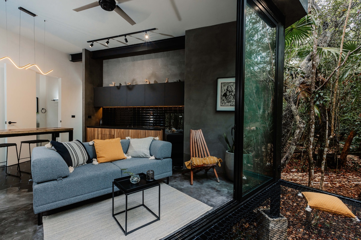 Top Airbnb: Luxury glass Villa #2 in Jungle en Luis Donaldo Colosio
