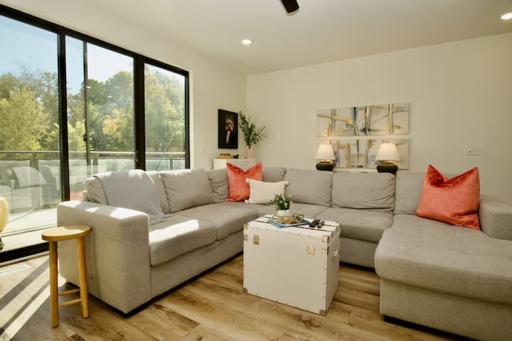 Cozy Condo By Boardwalk, Restaurants, Golf - Okoboji, IA
