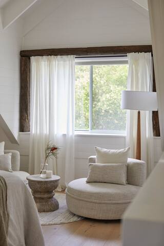 *NEW* Three Meadows Estate & Function Space gallery image 4