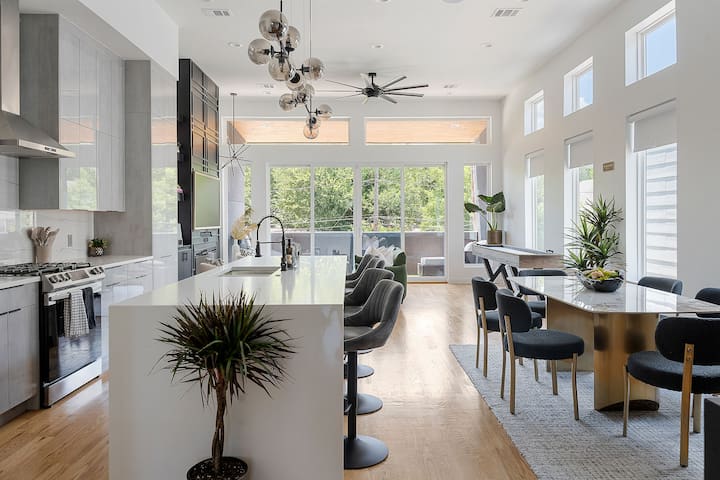 Modern Luxury Art Themed Getaway