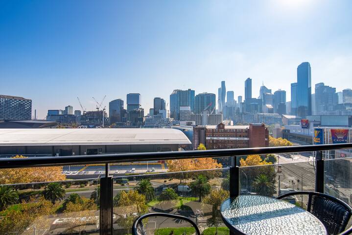 Exclusive: 7-Bedrooms | 2 Balconies | Casino, MCEC gallery image 5