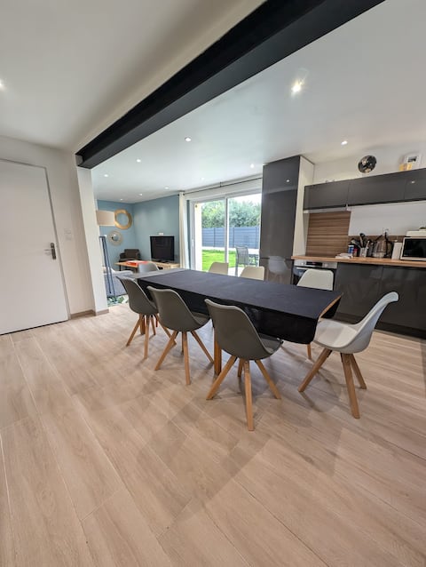 House La Plaine Linen included