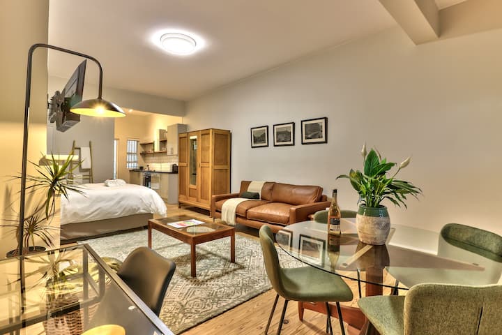 Luxurious Studio Apartment - Cape Town