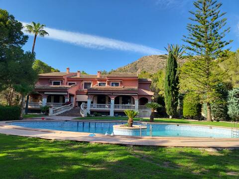 La Reina farm
