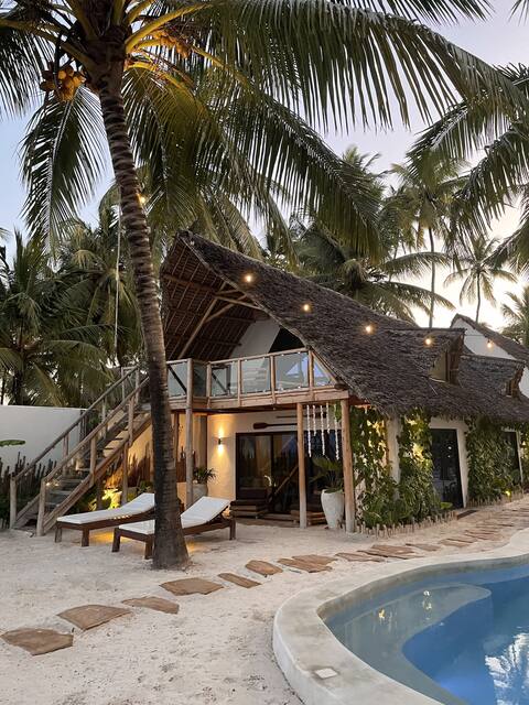 Zawadi Bungalow, Mala Boutique Hotel, by CocoStays