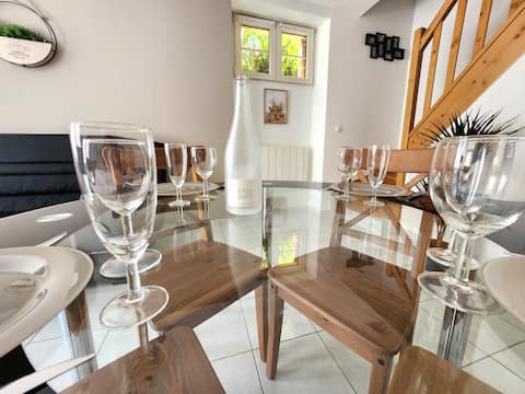 "La Champenoise" House Near City Center