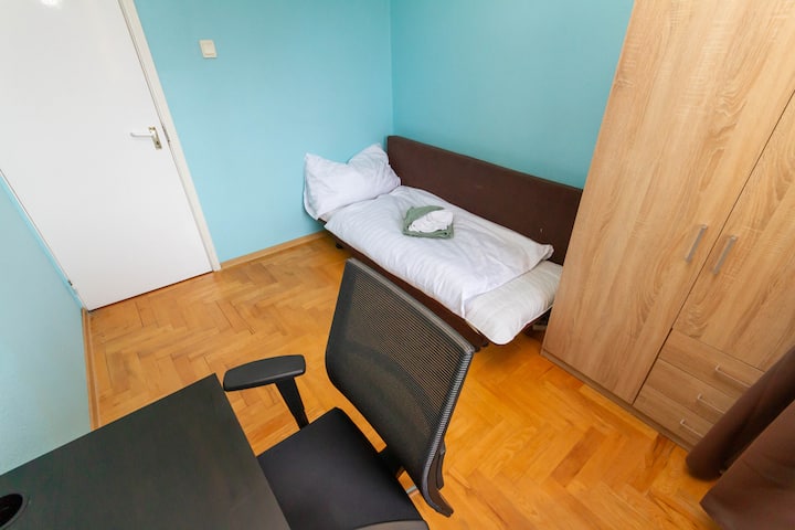 También se puede instalar una cama más pequeña