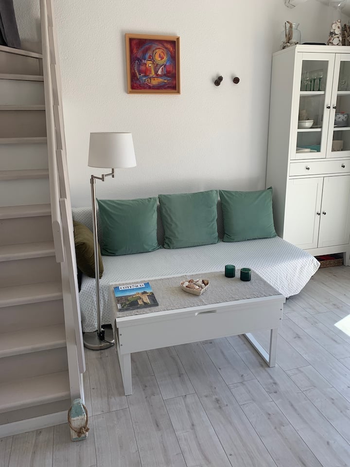 Très Joli Petit Appartement Dans Résidence Calme - Gruissan