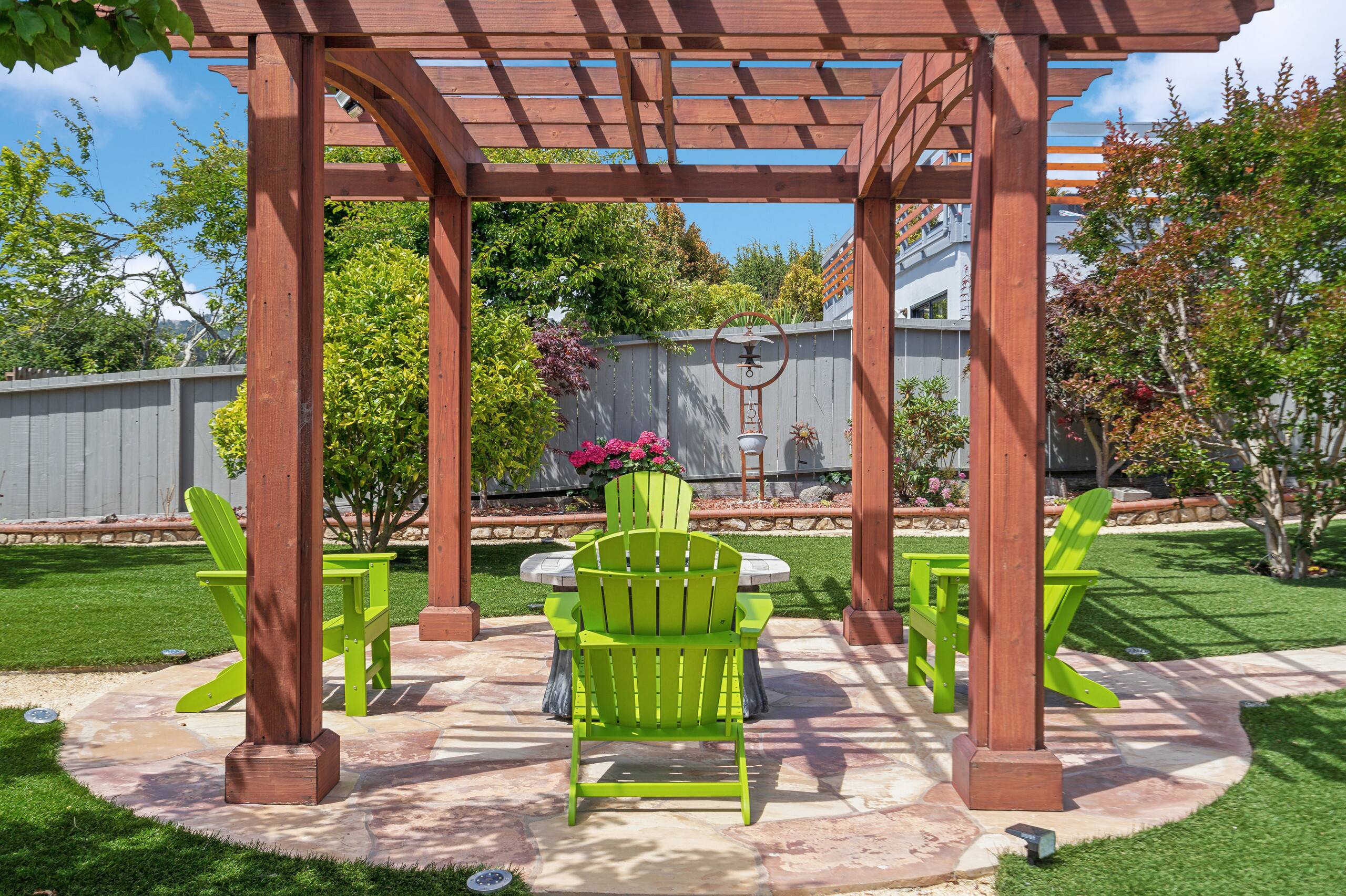 Home in South San Francisco · ★5.0 · 4 bedrooms · 7 beds · 3 private baths - Image 22
