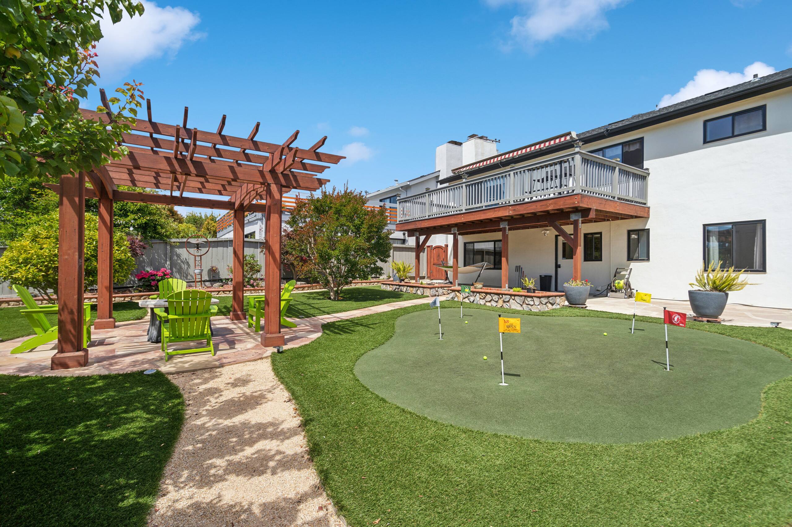 Home in South San Francisco · ★5.0 · 4 bedrooms · 7 beds · 3 private baths - Image 12