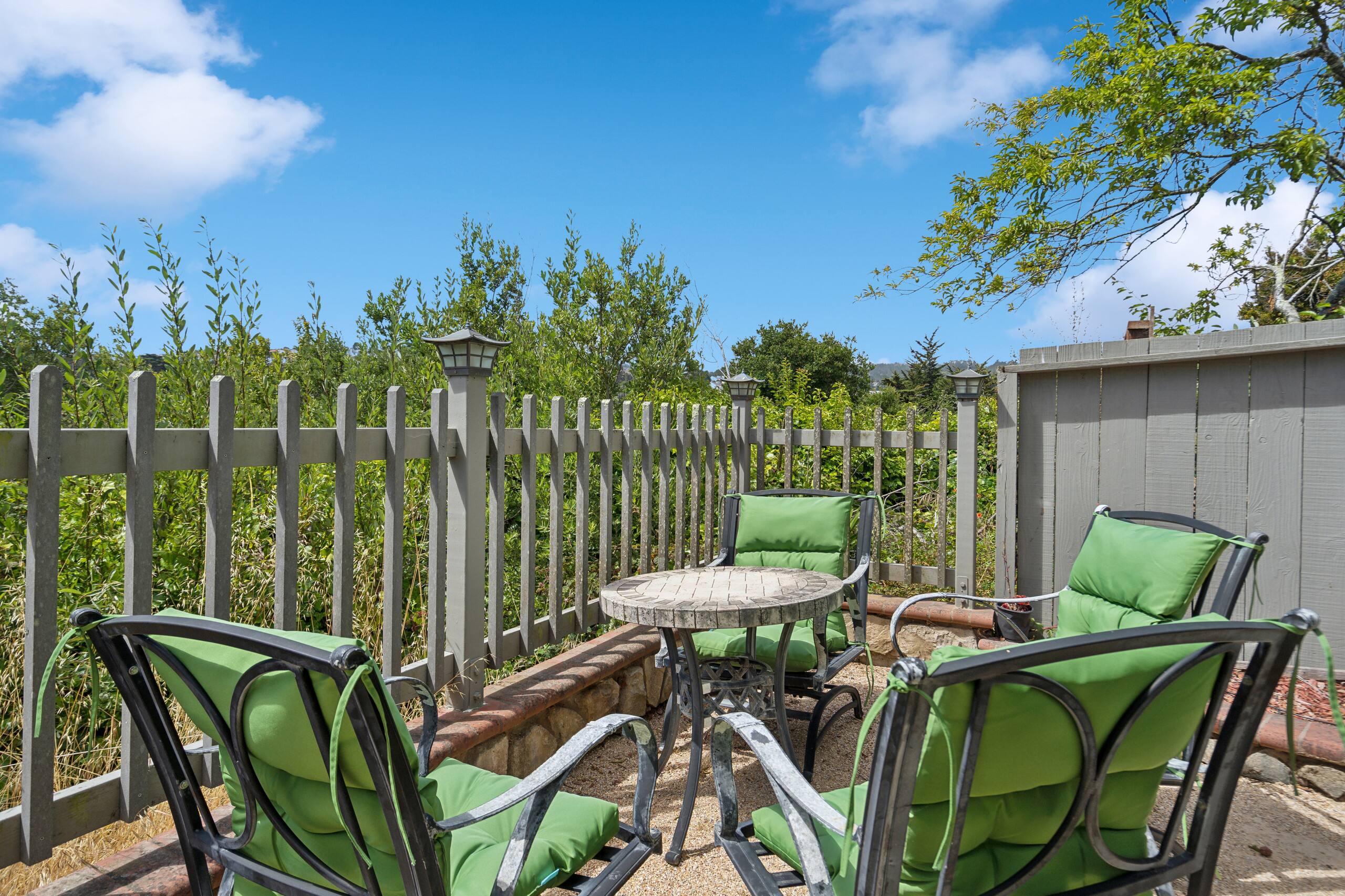 Home in South San Francisco · ★5.0 · 4 bedrooms · 7 beds · 3 private baths - Image 57