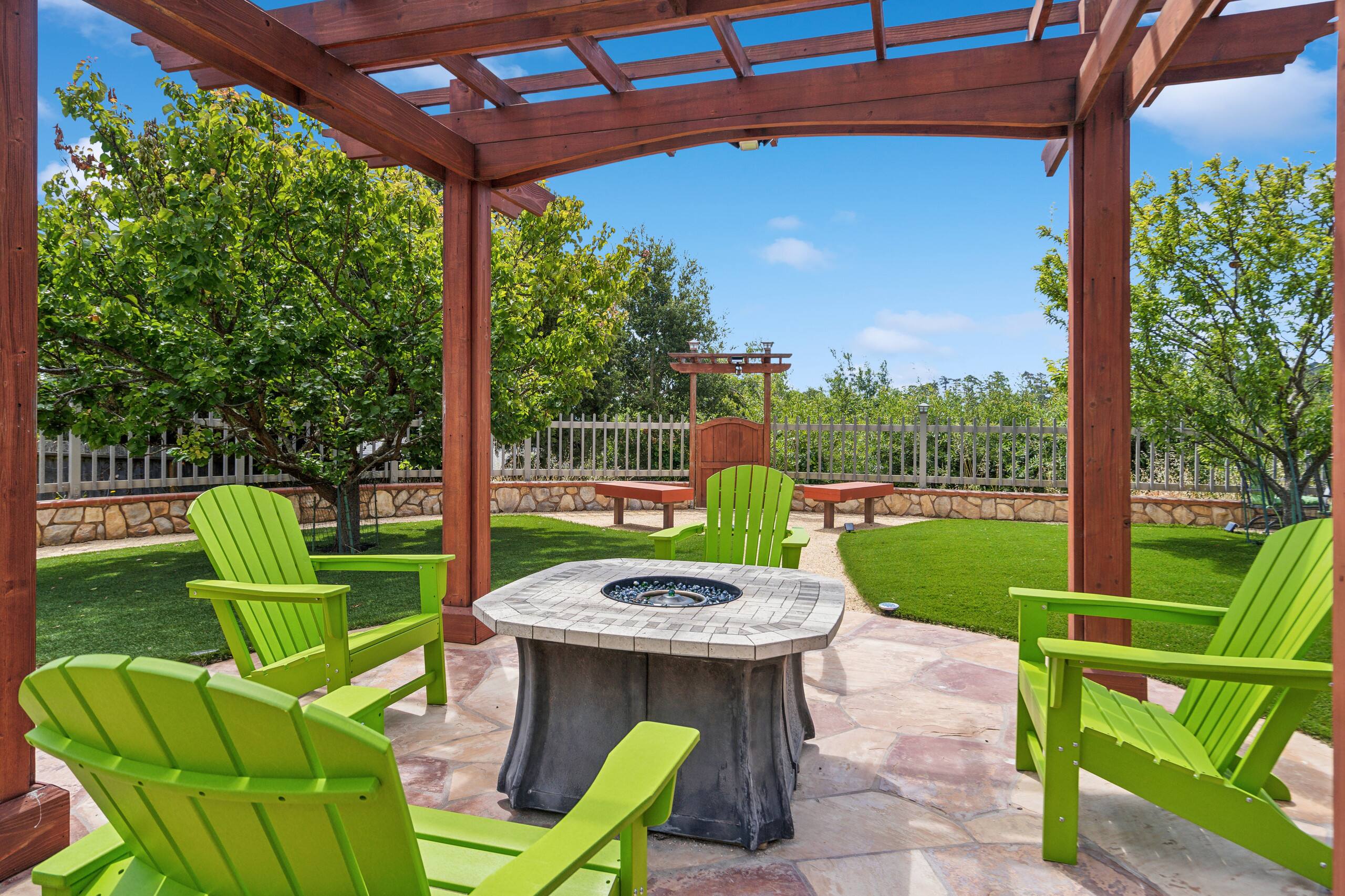 Home in South San Francisco · ★5.0 · 4 bedrooms · 7 beds · 3 private baths - Image 52