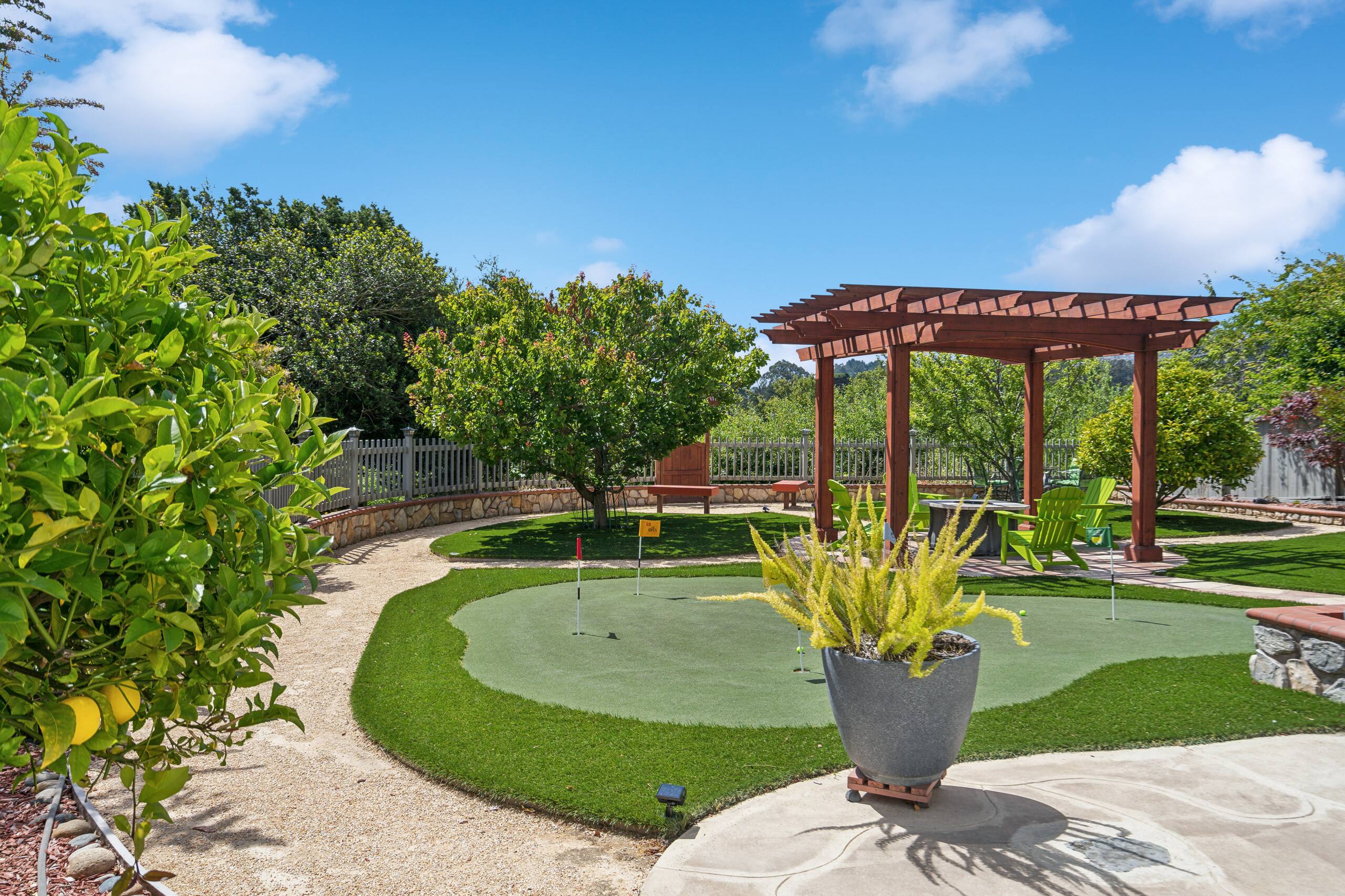 Home in South San Francisco · ★5.0 · 4 bedrooms · 7 beds · 3 private baths - Image 54