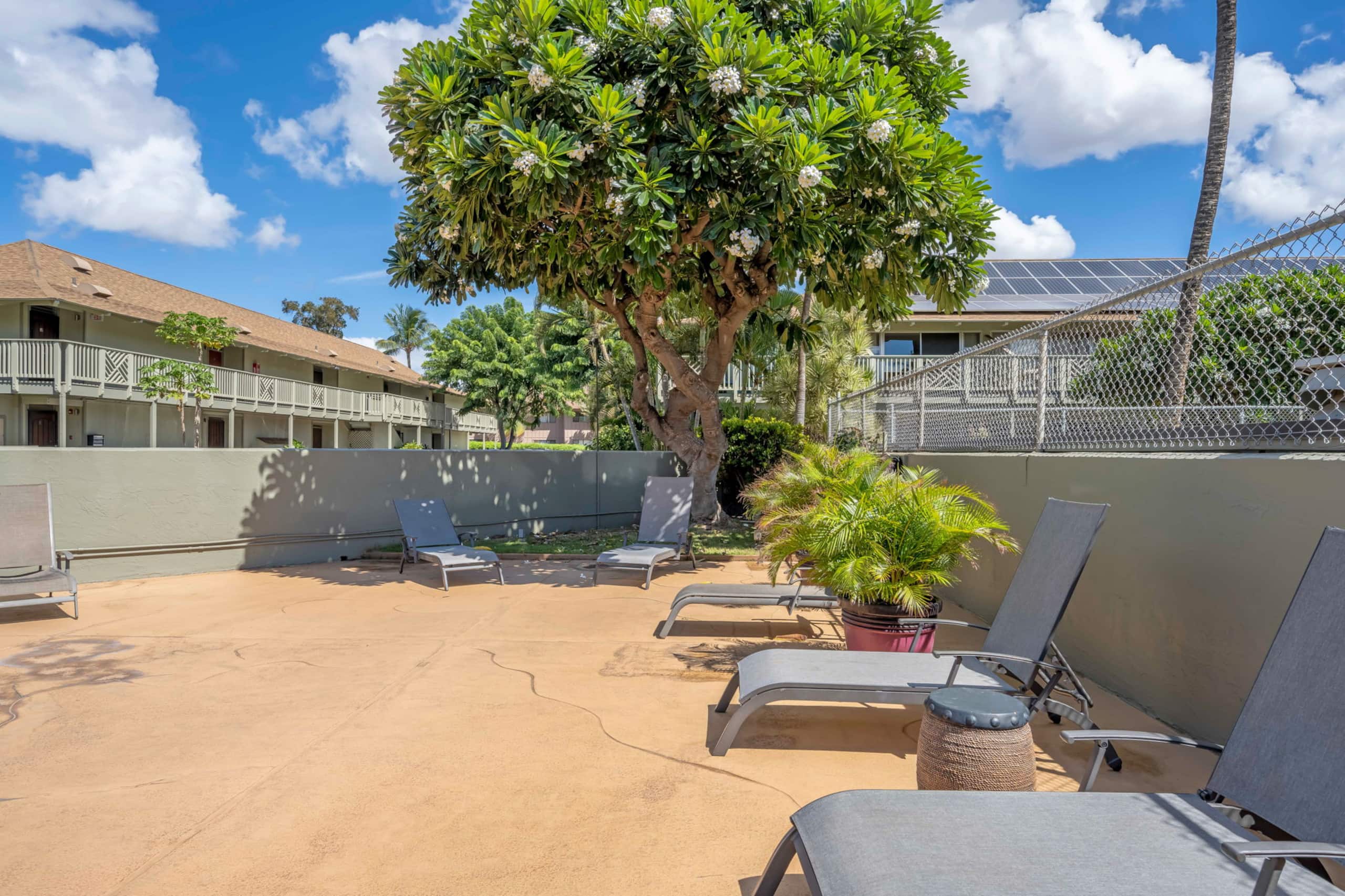 Condo in Kihei · ★4.75 · Studio · 2 beds · 1 private bath - Image 29