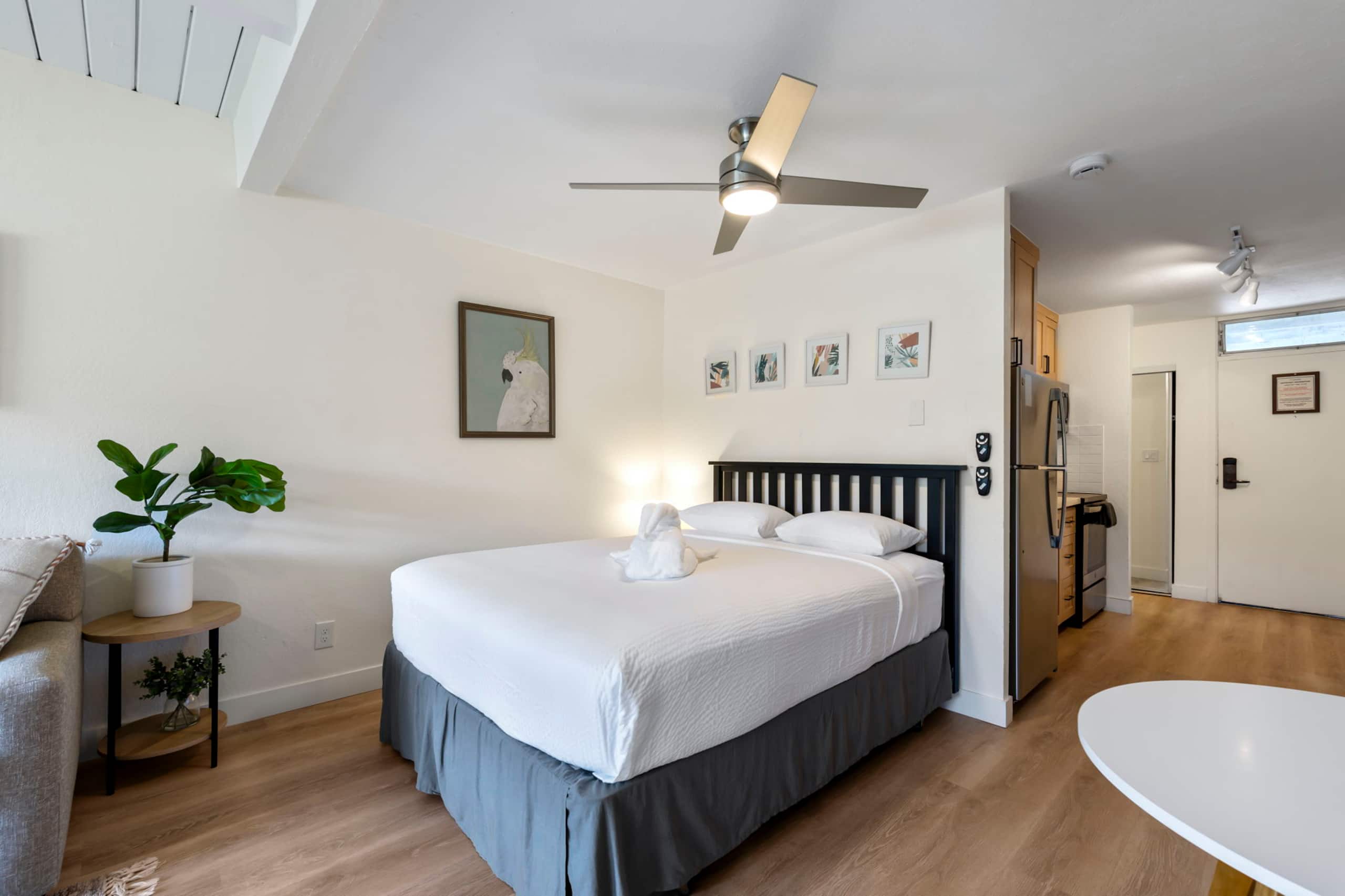 Condo in Kihei · ★4.75 · Studio · 2 beds · 1 private bath - Image 13