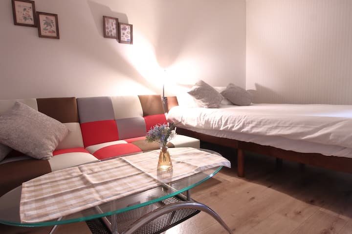 Schlafzimmer 1