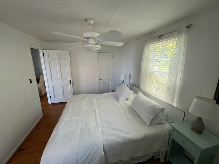 מיטת קינג סייז (קומה 1)