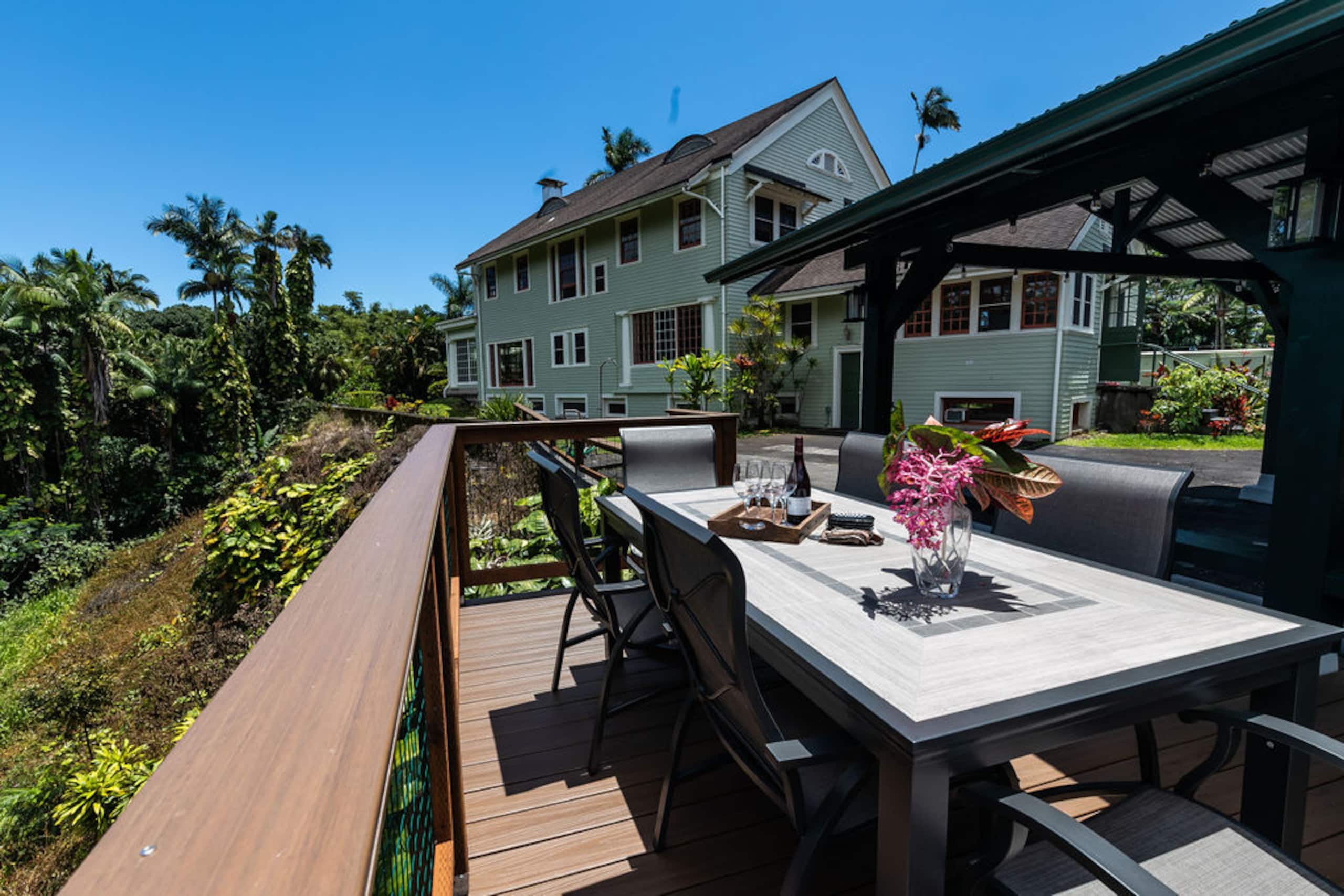Home in Hilo · ★4.73 · 4 bedrooms · 4 beds · 6.5 private baths - Image 20