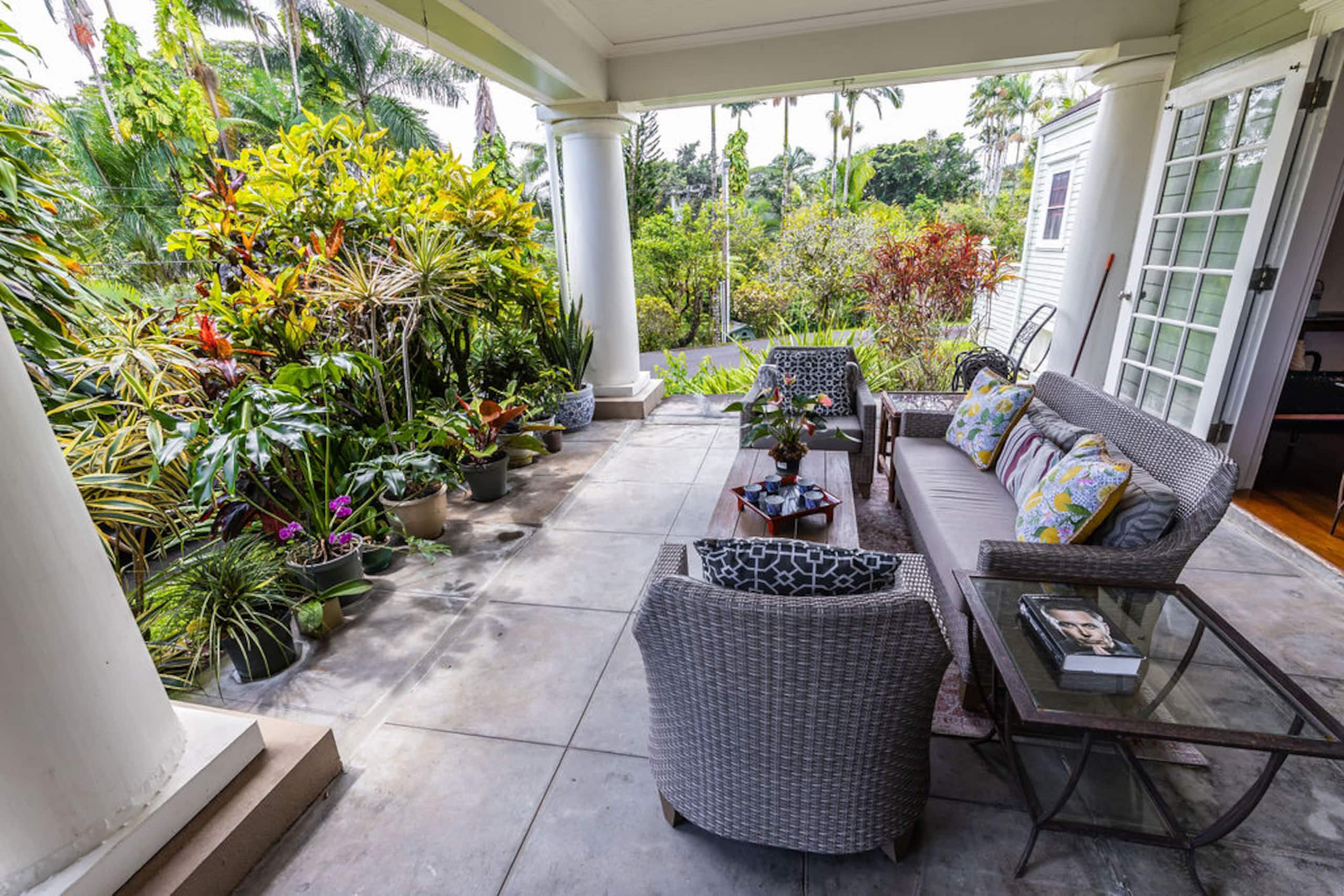 Home in Hilo · ★4.73 · 4 bedrooms · 4 beds · 6.5 private baths - Image 16