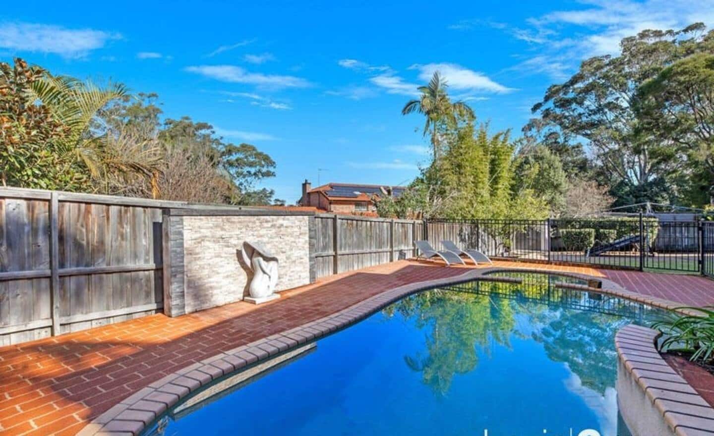 Private Hillside Suite