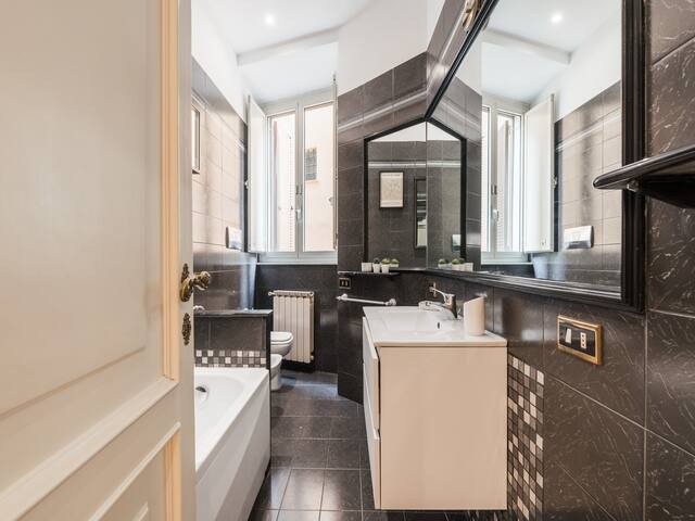 The Best Rent-Apartment near Trevi Fountain gallery image 5