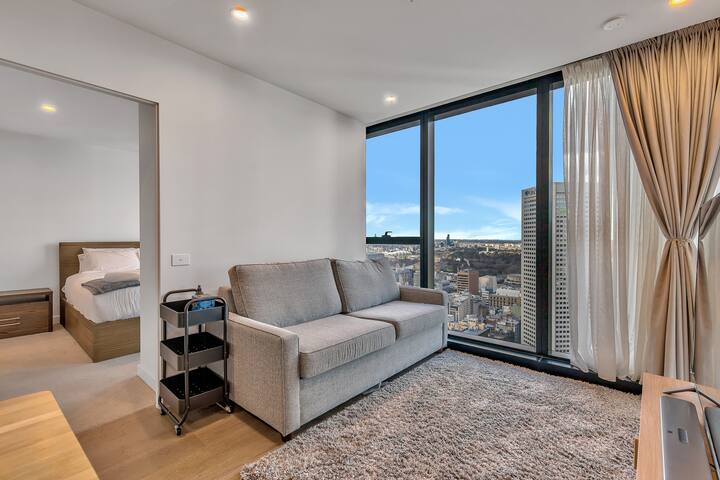 3BR 2BA Chic Apt with Parking C12 gallery image 5