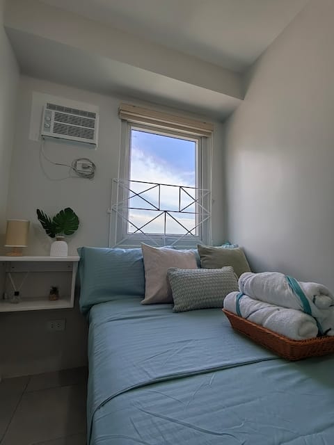 2 BR Condo (can accommodate up to 7 pax)