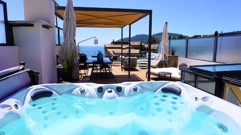 Villa with Rooftop, spa/Jacuzzi/sea view by Palmazur