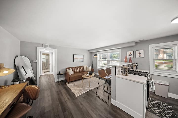 Kc Cozy Cove 1br Near Famous Plaza Area - SEA LIFE Kansas City