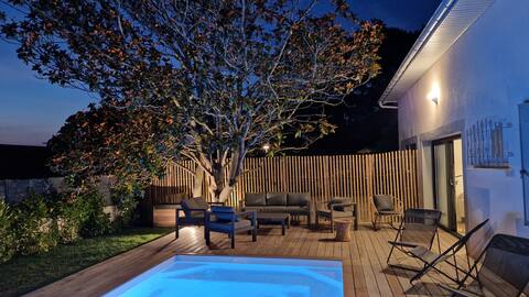 Quiet villa with heated pool, spa, boulodrome