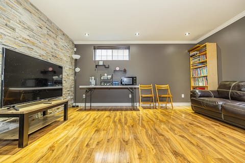 Quiet convenient  2bdr 15min MTL