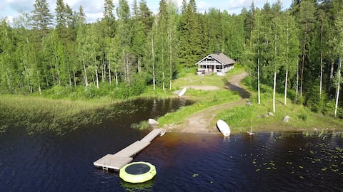 Peaceful villa with sauna and hot tub