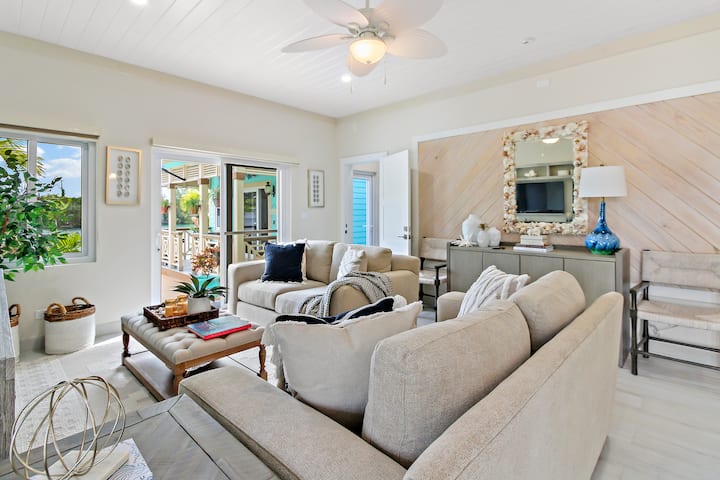 Luxe | Private Canal Cottage Pool & Kayaks W/ Boat - The Bahamas