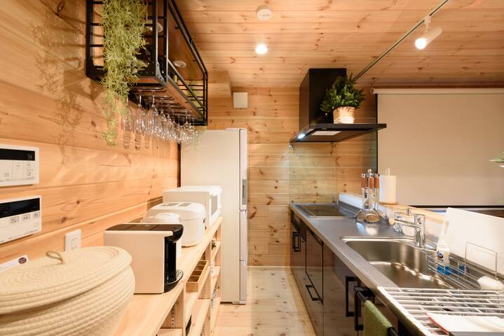 Entire home with 2 bedrooms in Kanagawa - 【Hakone】Natural flowing hot spring Onsen BBQ kids