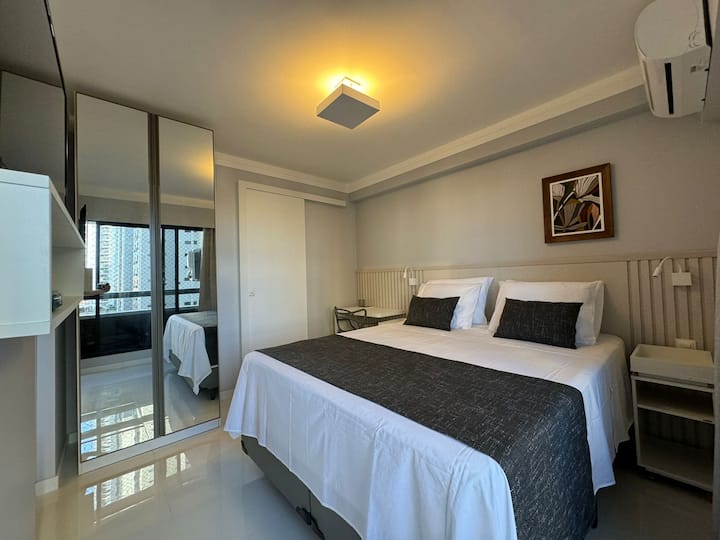 SPAVAĆA SOBA - BRAČNI KREVET (1,6X