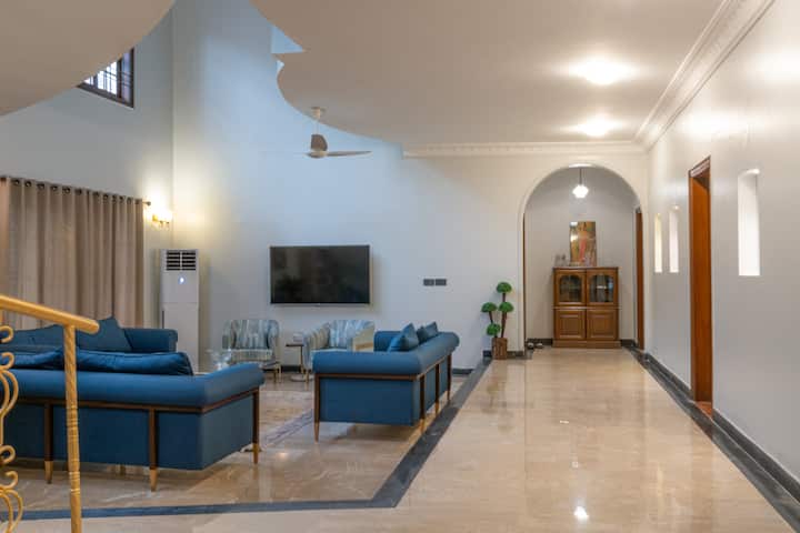 Elegant 5br Dha Villa
| Perfect For Families - Karachi