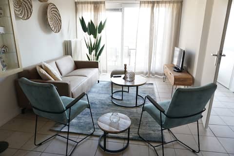 Top performing Airbnb: Coastal rental, Old riding school, Nieuwvliet 14-16 in Wijk 08 Nieuwvliet