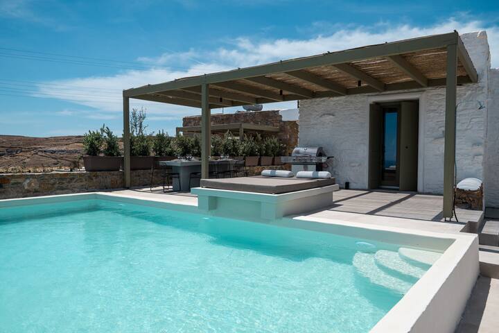 Onos Luxury Villas Kythnos Two gallery image 2