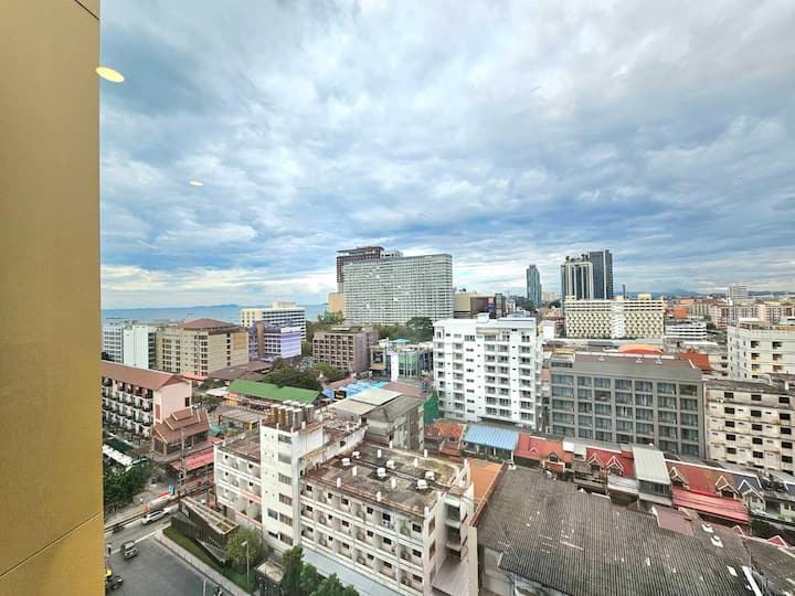 Near Pattaya Beach, 16th Floor, Pattaya Sea View - Pattaya City