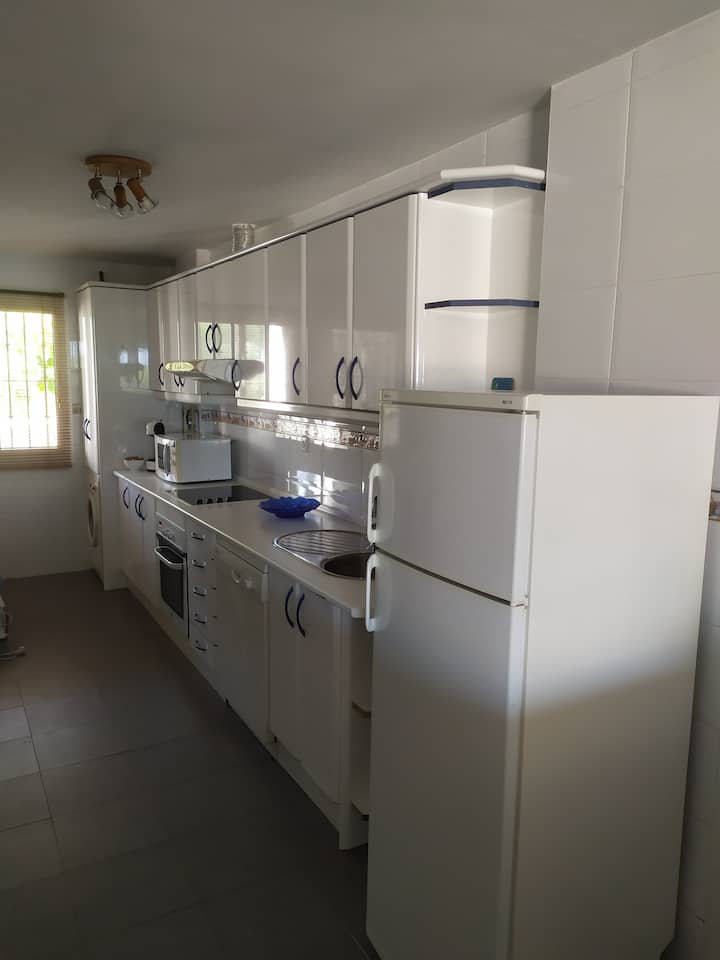 Large Apartment In Calahonda Park By The Sea - Calahonda