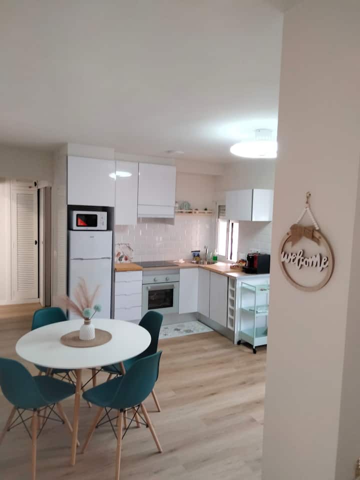 Bonito Apartamento, Con  Vista A La Sierra D'irta. - Torreblanca