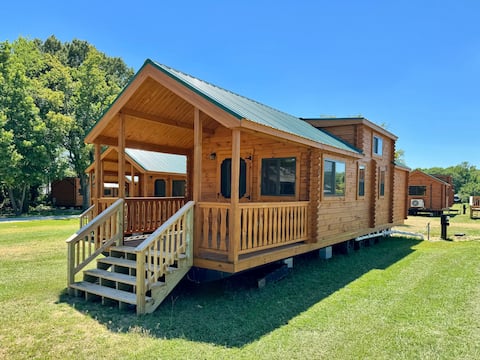Rustic Log Cabin by Lake Bob Sandlin - Cabin #3