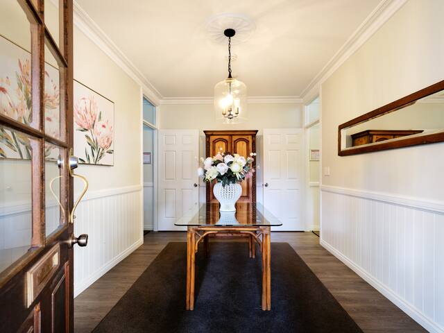 Maleny House on Obi Obi Creek gallery image 2