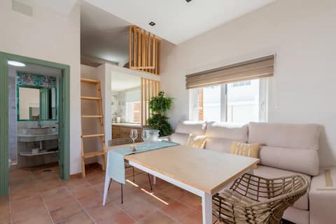 Isaac Peral 3 Apartment