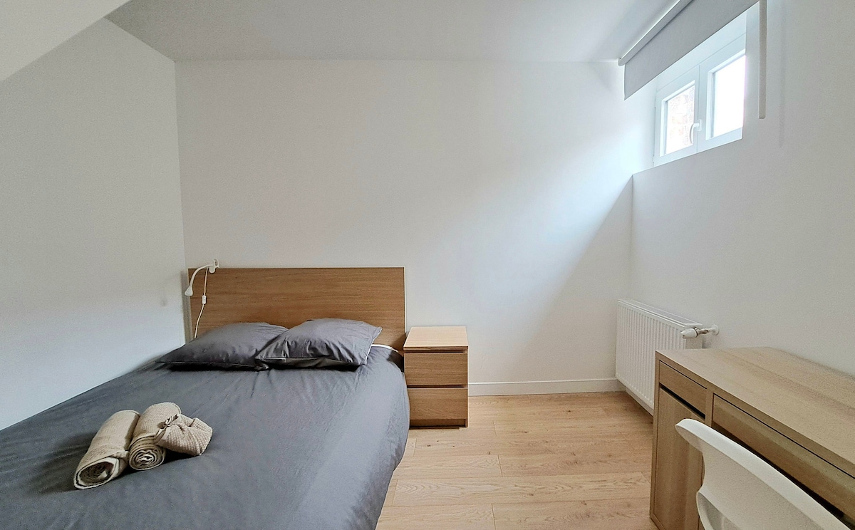 غرفة النوم 2