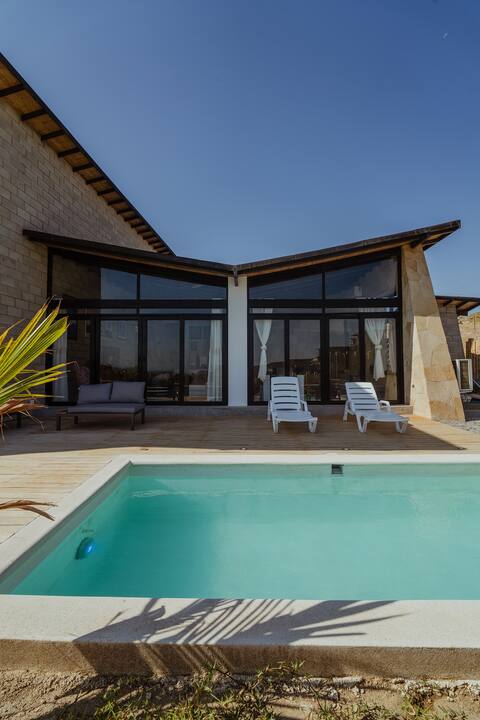 Large house, 4 bedrooms, private pool, luxury