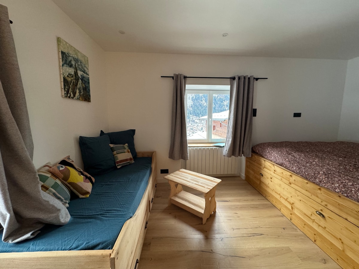 Top Airbnb: Marcel Apartment - close to center and quiet in Chamonix Mont Blanc