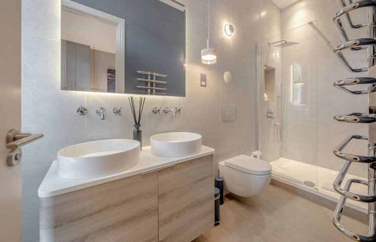 3 Bed 2 Bath by Sherlock home’s museum gallery image 5