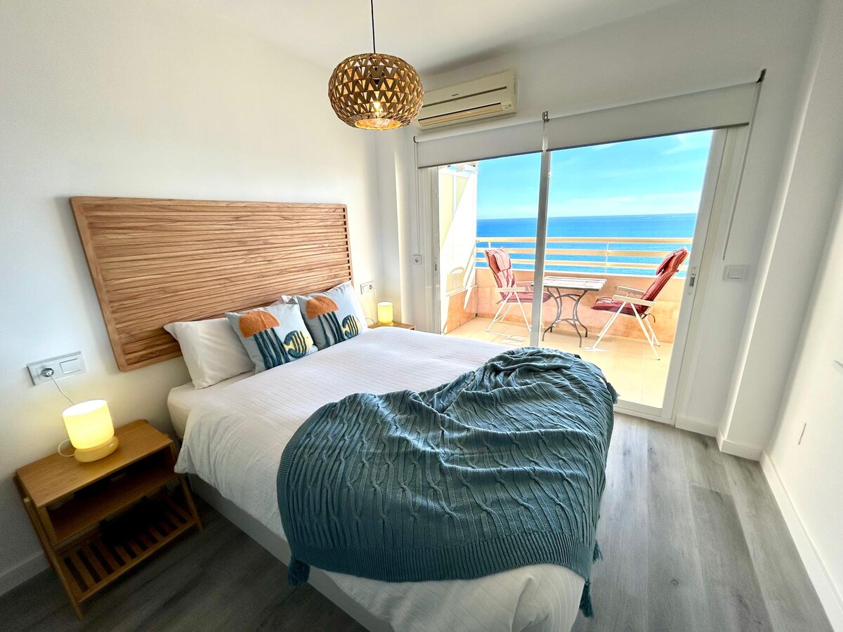 „Priestor navrhnutý tak, aby sa z mora stal protagonista vášho pobytu.“