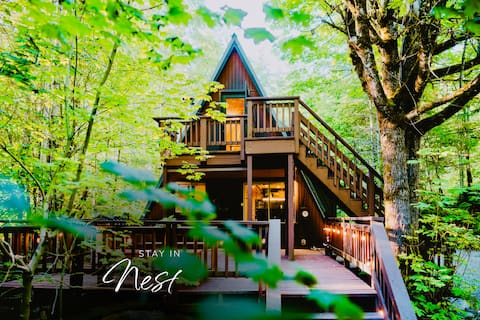 Whispering Timber by Stay in Nest -A Frame/Hot Tub